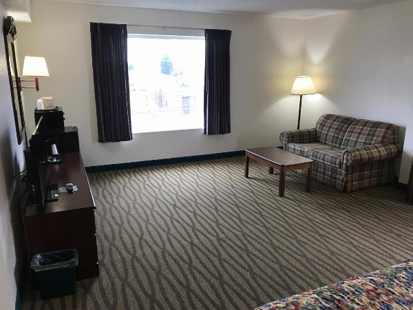 President Inn & Suites image 15