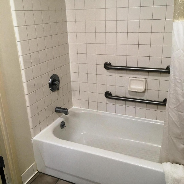 President Inn & Suites image 20